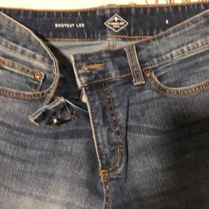St. John’s Bay bootcut jeans size 8